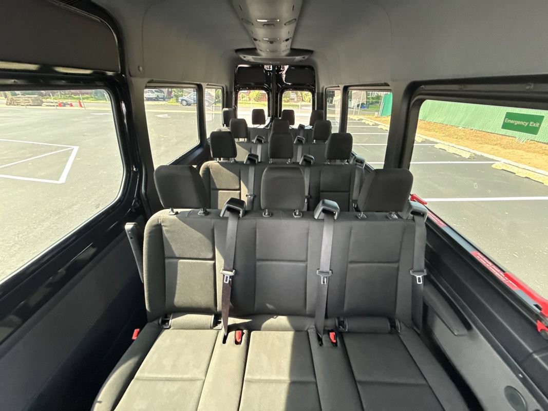 Used 2025 Mercedes-Benz Sprinter 2500 image 1