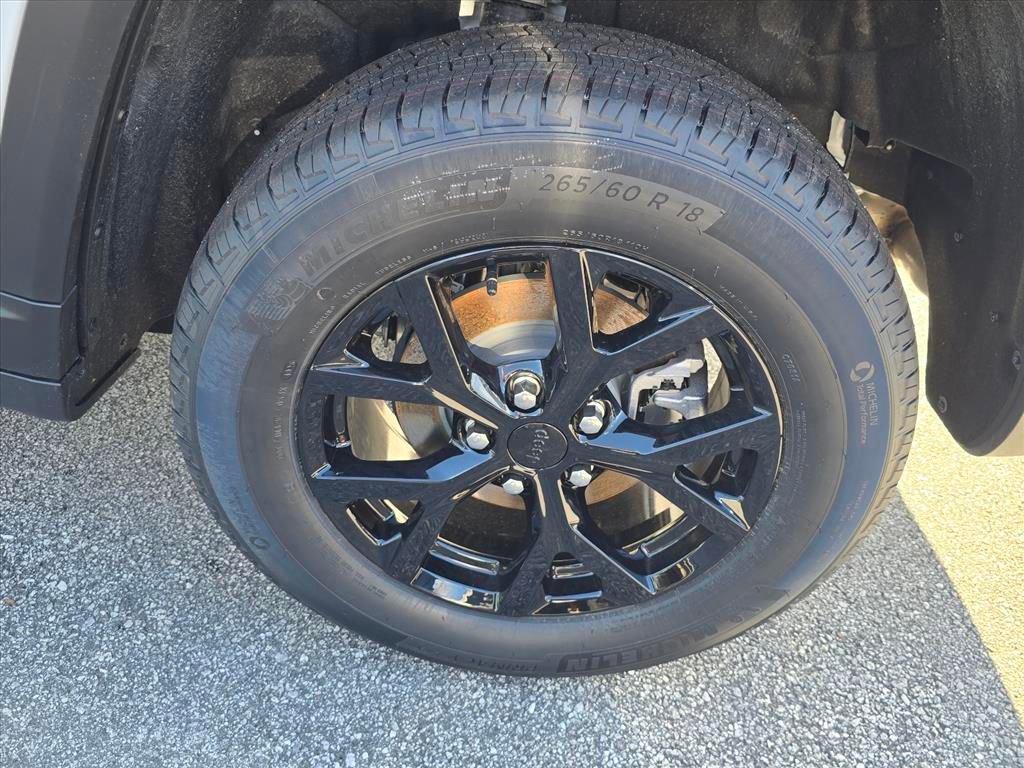 New 2026 Jeep Grand Cherokee Altitude AWD/4WD image 7