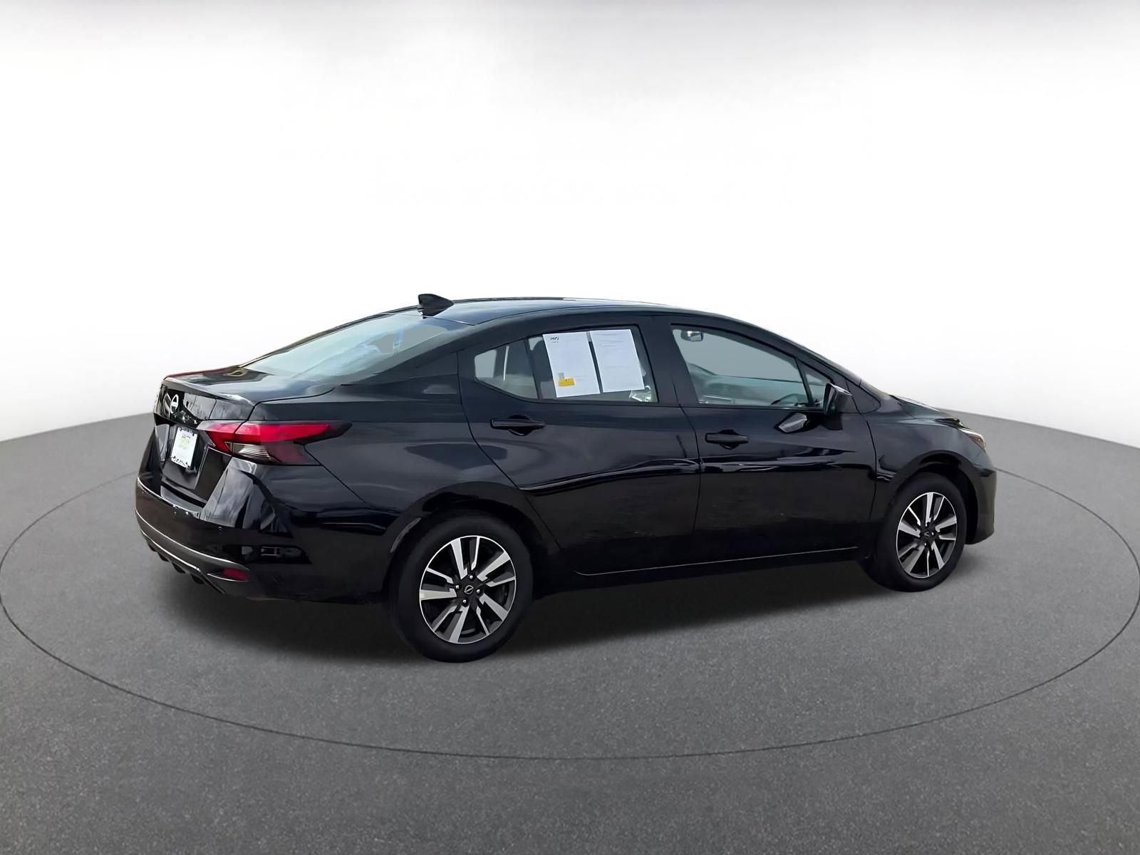 Used 2025 Nissan Versa SV image 12