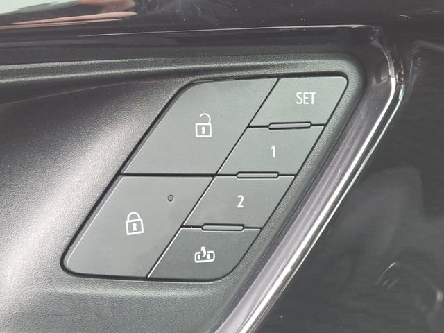 Certified 2025 Chevrolet Blazer EV RS AWD/4WD image 10