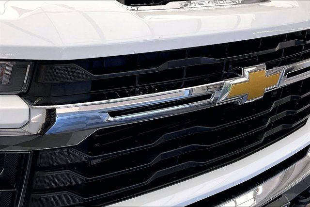 Used 2024 Chevrolet Silverado 2500 LT image 30