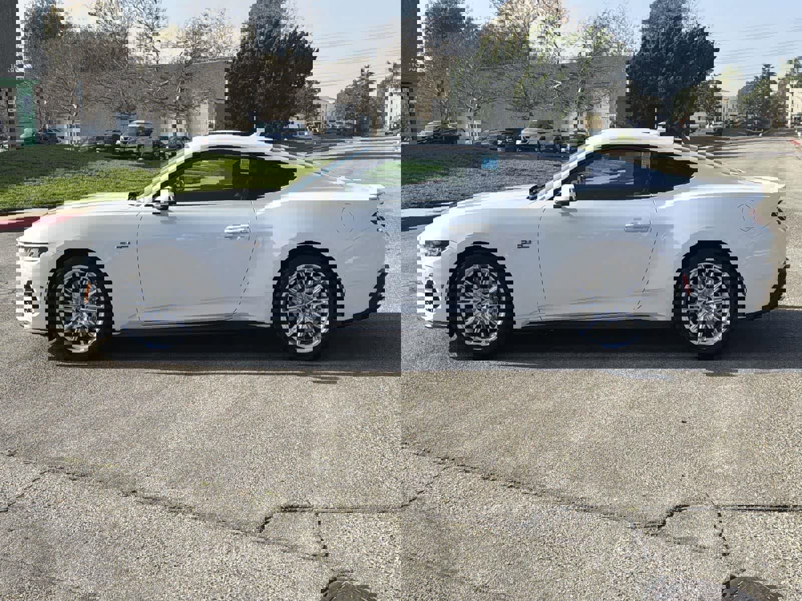 Used 2024 Ford Mustang GT Premium image 7