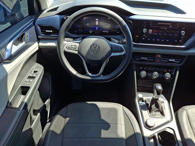 Certified 2024 Volkswagen Taos SE AWD/4WD image 14