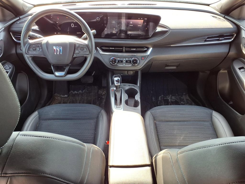 Used 2024 Buick Envista Preferred FWD image 13