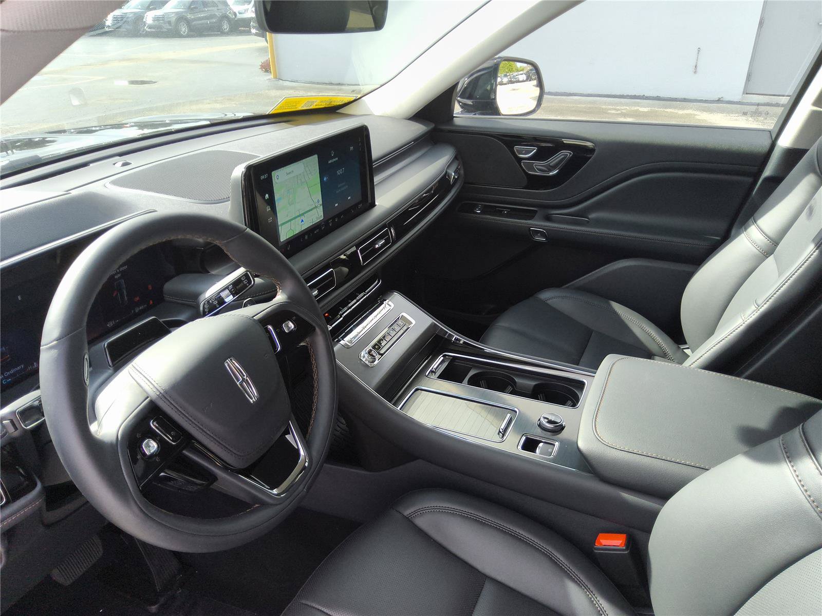 New 2026 Lincoln Aviator 2WD image 15