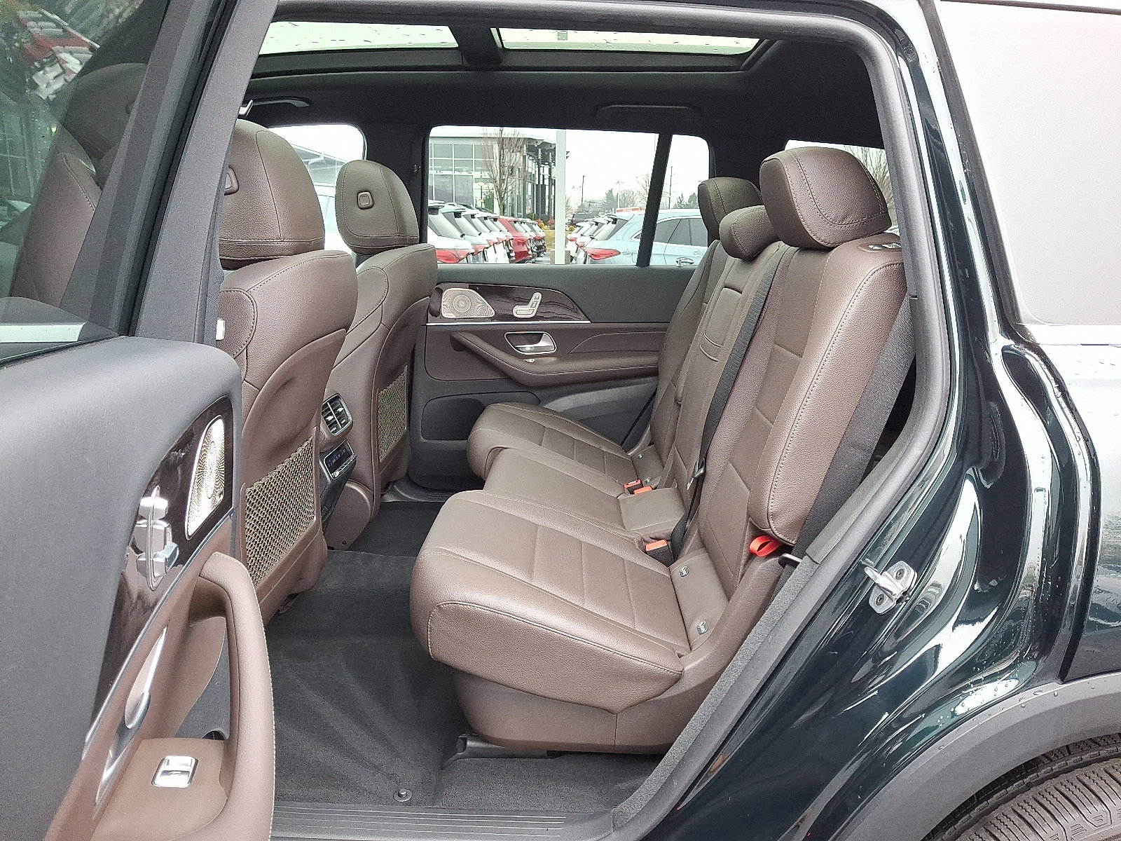 Certified 2022 Mercedes-Benz GLS 450 4MATIC image 11