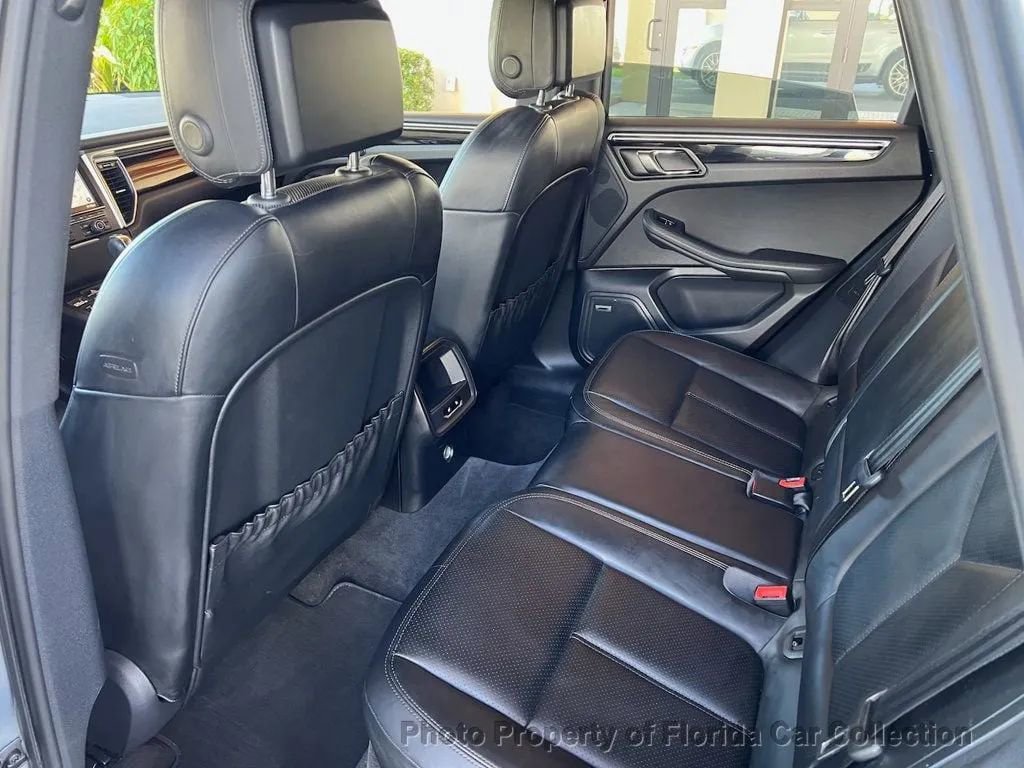 Used 2015 Porsche Macan S image 9