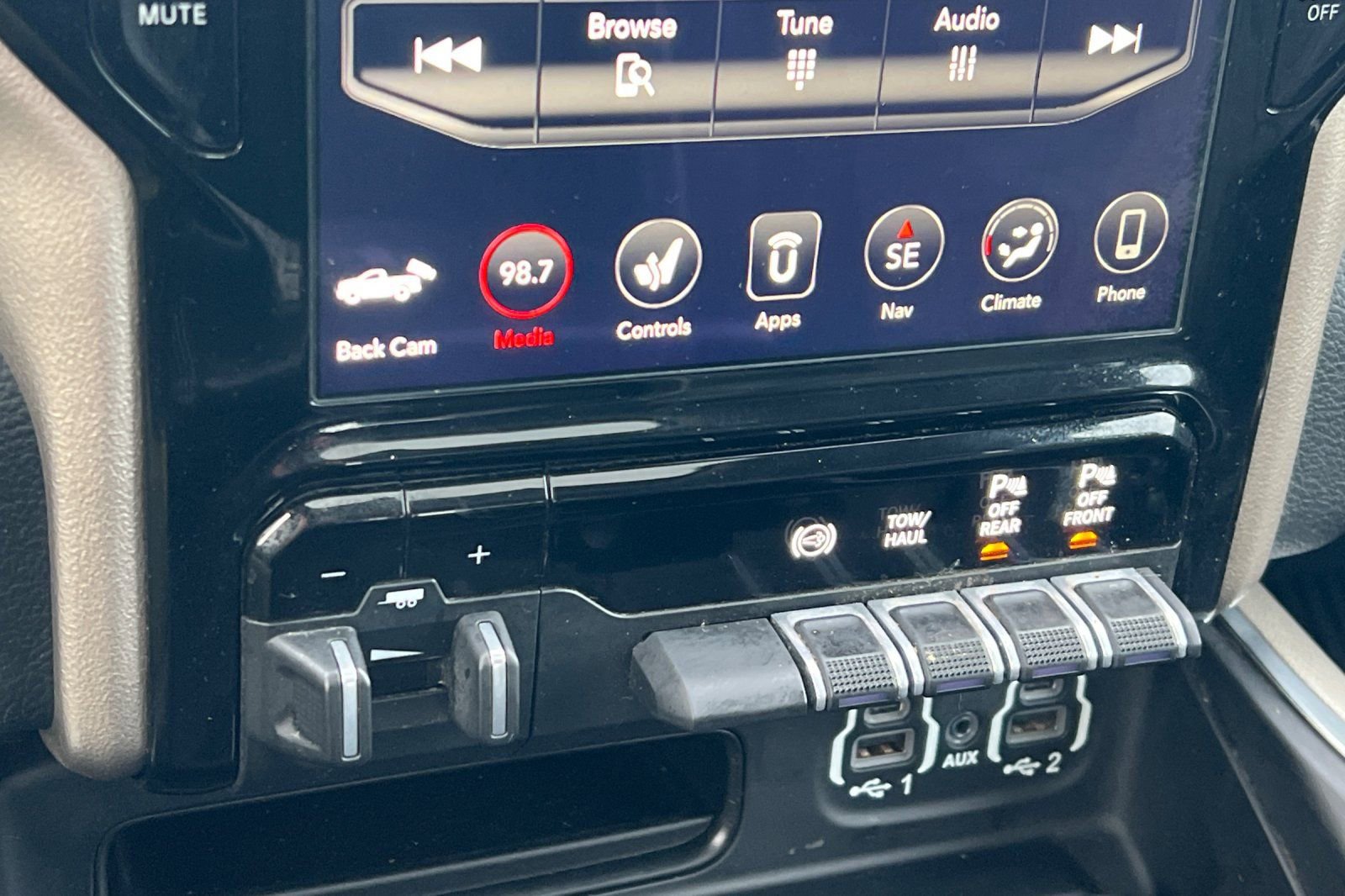 Used 2020 RAM 3500 Laramie image 21