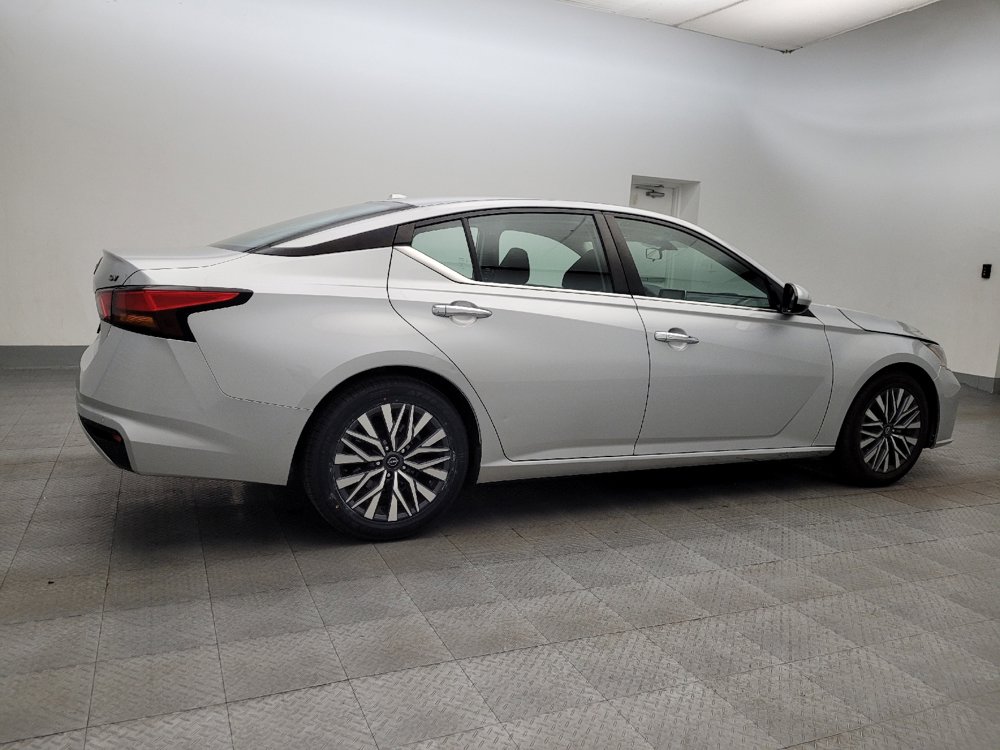 Used 2023 Nissan Altima 2.5 SV image 10
