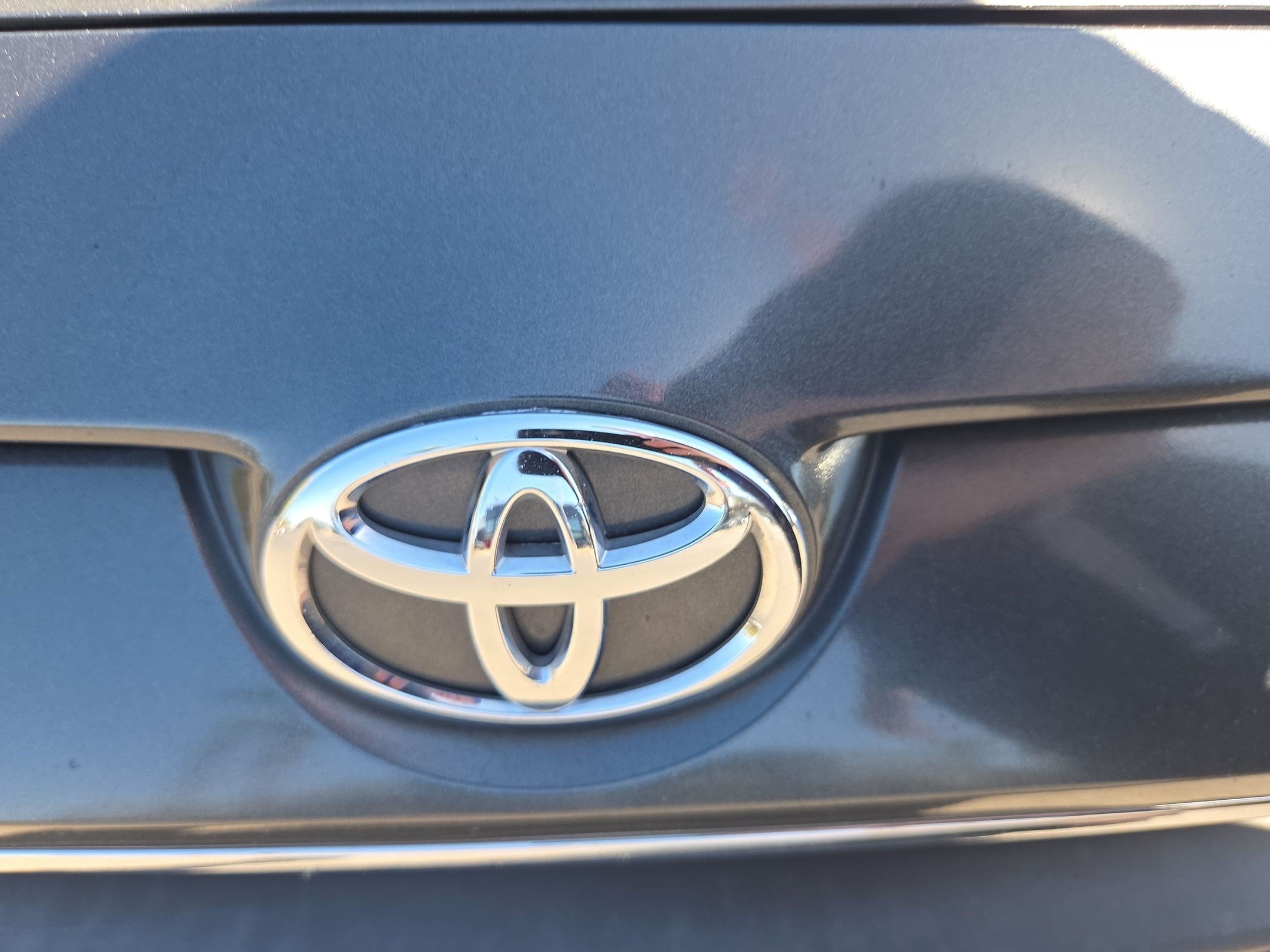 Used 2020 Toyota Yaris LE FWD image 24
