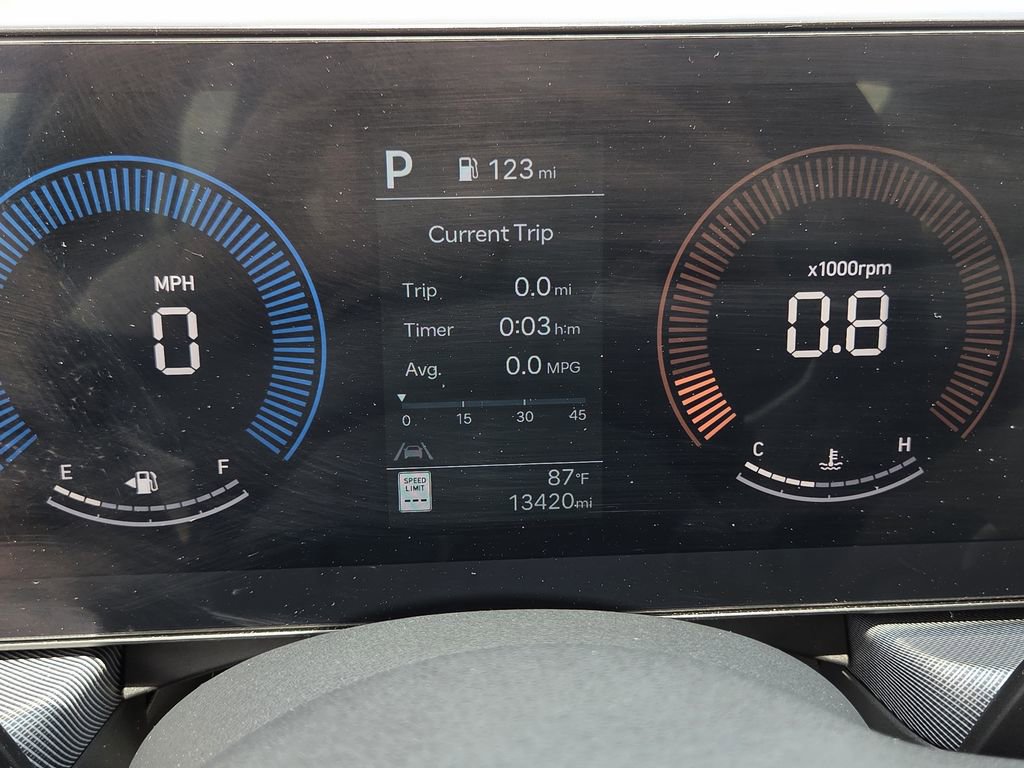 Used 2025 Hyundai Sonata SEL FWD image 21