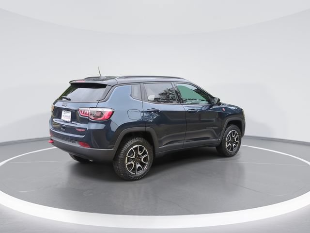 New 2026 Jeep Compass Trailhawk AWD/4WD image 8