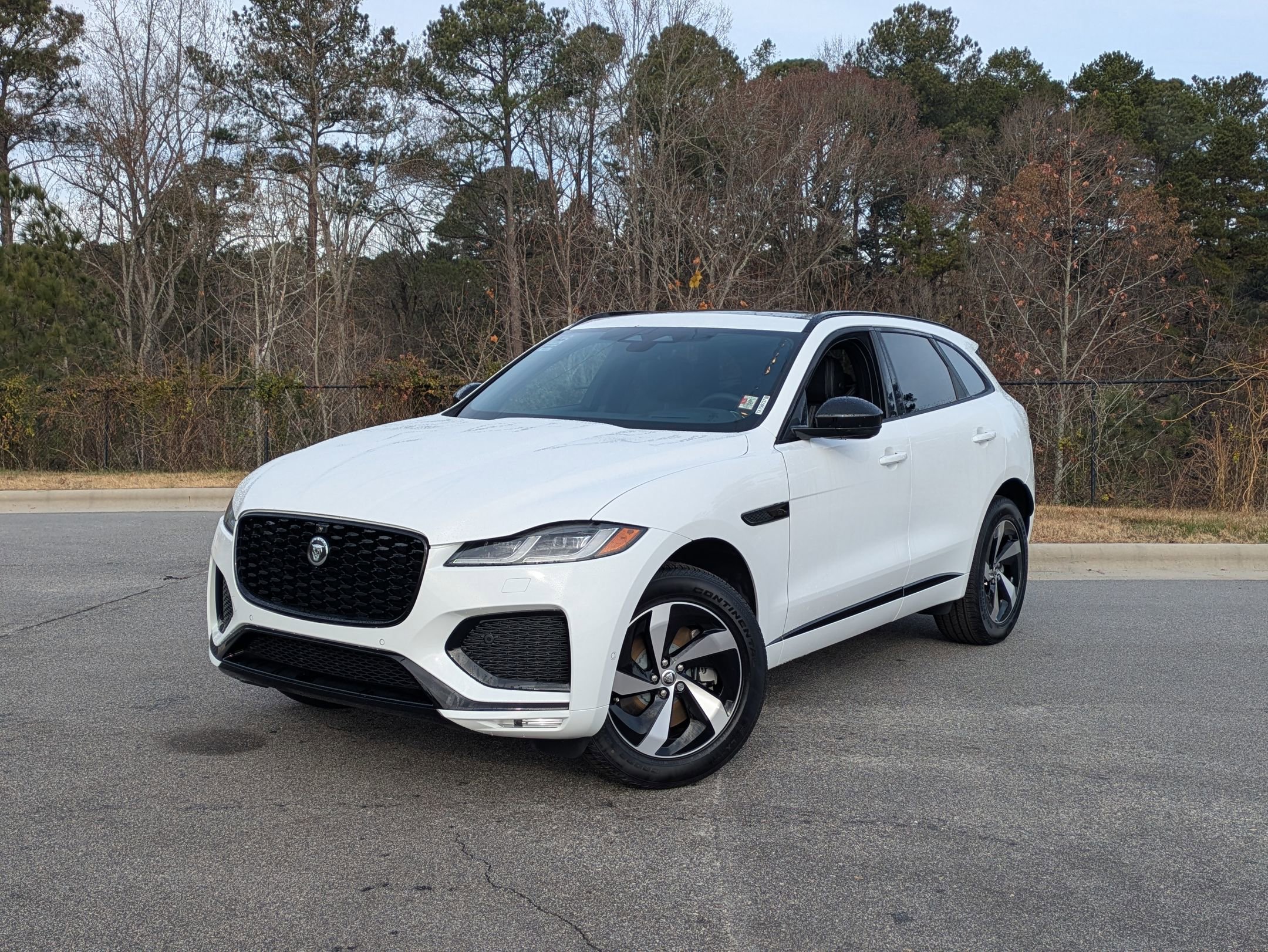 New 2026 Jaguar F-PACE R-Dynamic S image 1