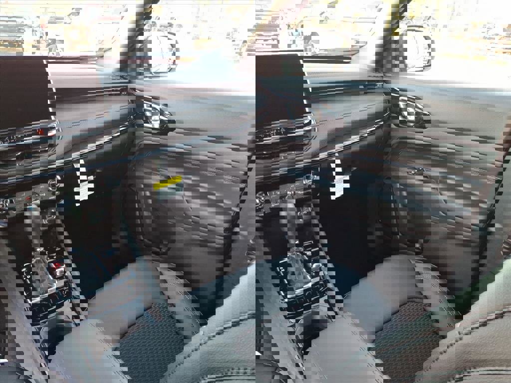 New 2026 Jeep Compass Latitude image 11