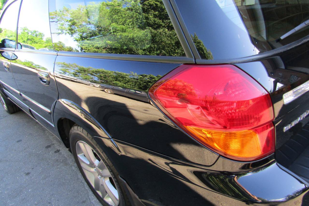 Used 2005 Subaru Outback 3.0R L.L. Bean AWD/4WD image 5