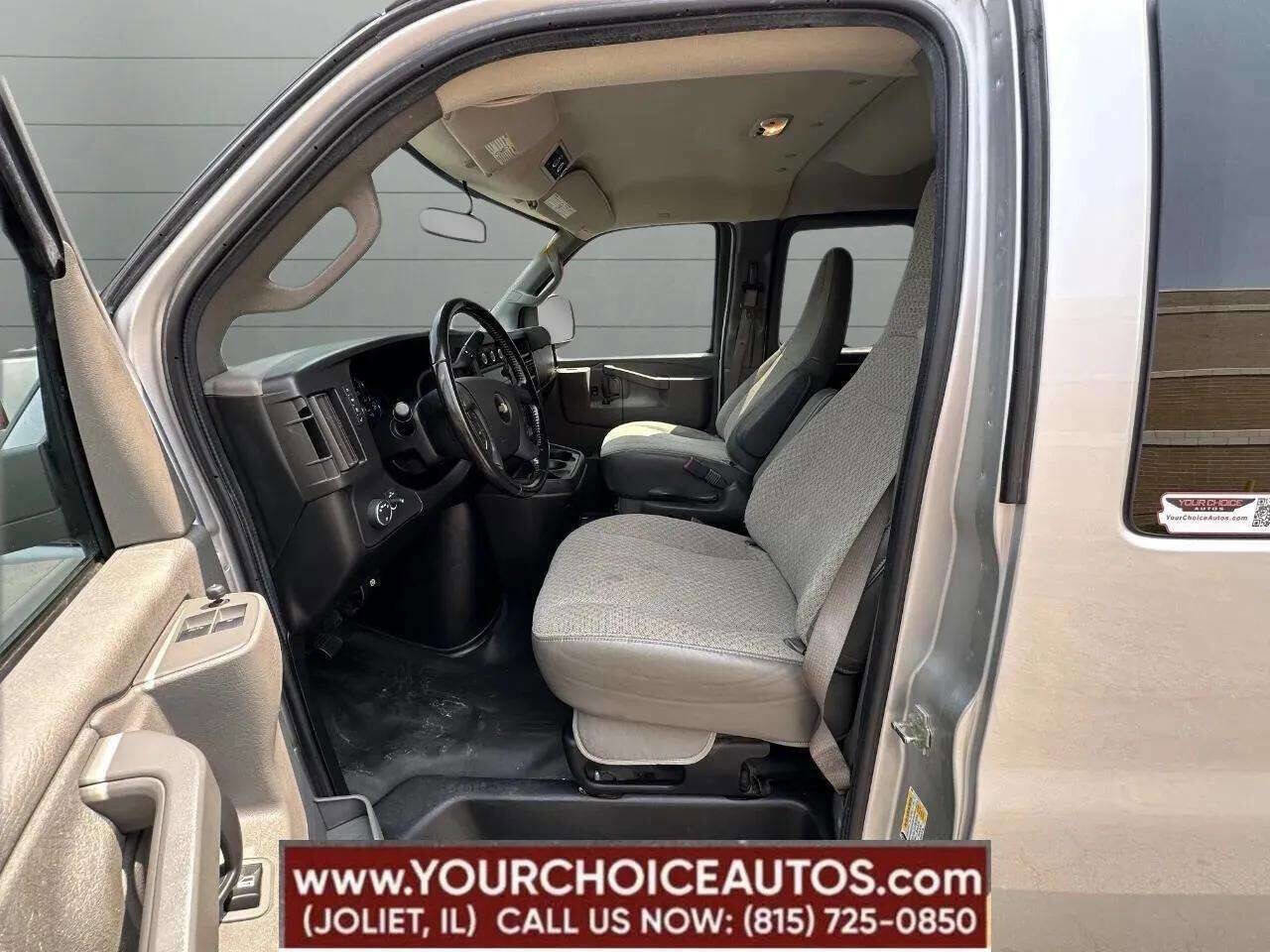 Used 2020 Chevrolet Express 3500 LS image 12