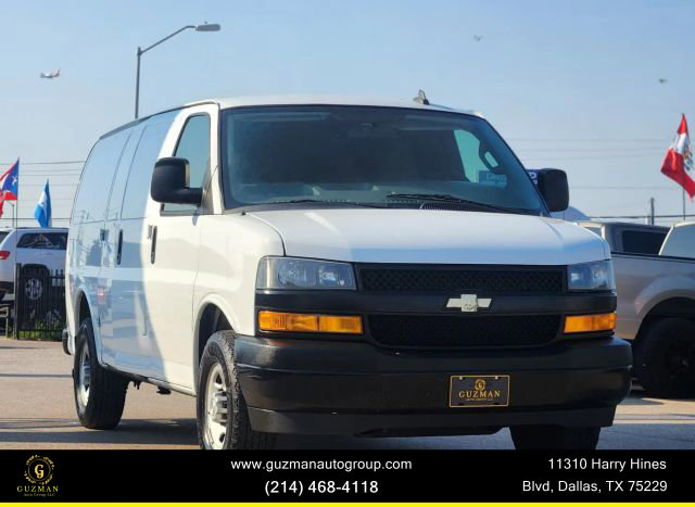 Used 2021 Chevrolet Express 2500 w/ Driver Convenience Package image 4