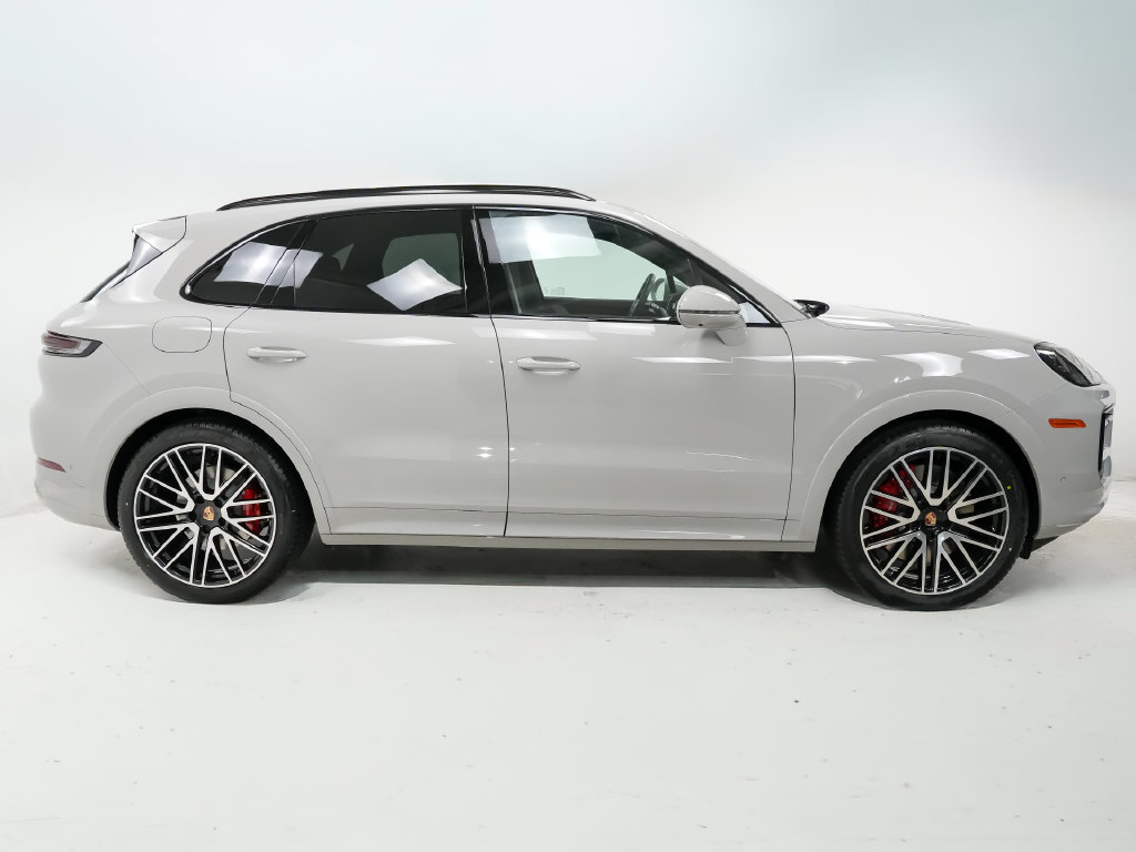 New 2026 Porsche Cayenne S AWD/4WD image 9
