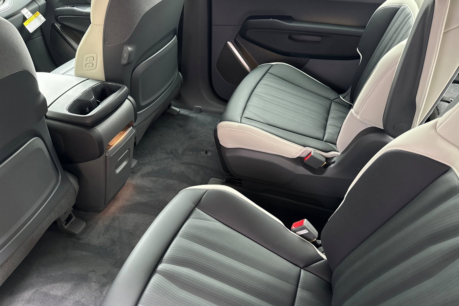 New 2026 Kia EV9 GT-Line image 8