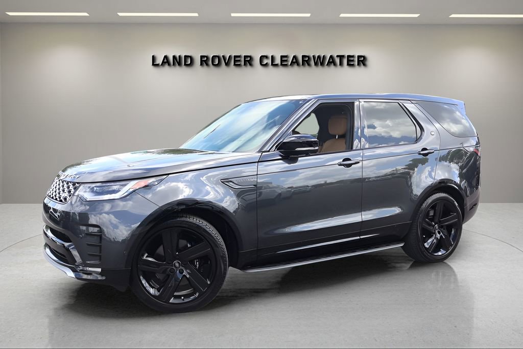 Used 2024 Land Rover Discovery Metropolitan Edition AWD/4WD image 1