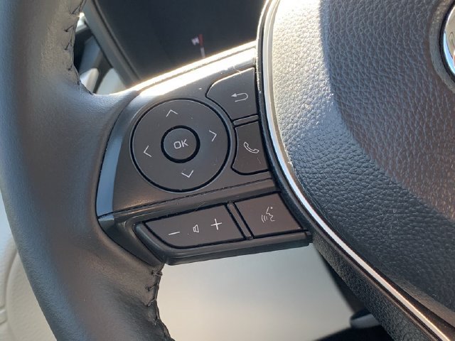 Used 2026 Toyota Corolla Cross LE FWD image 24