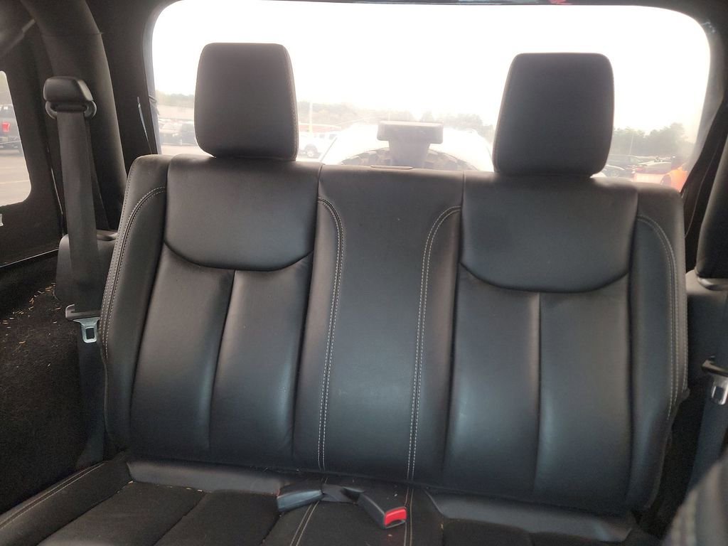 Used 2016 Jeep Wrangler Rubicon image 17