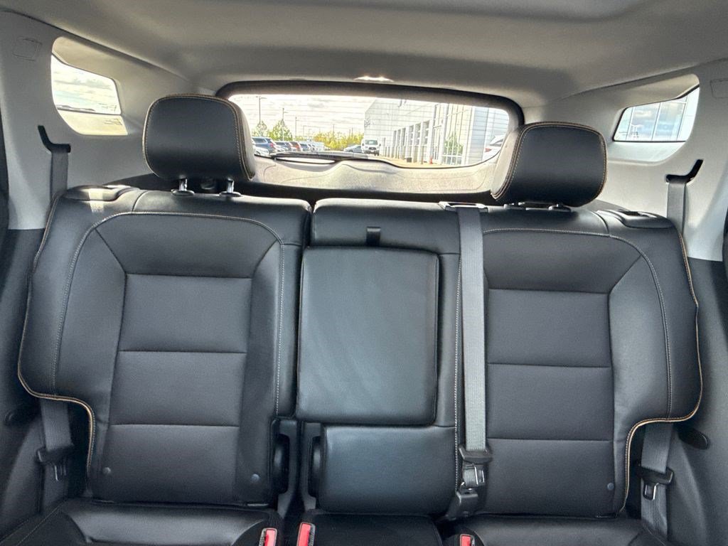 Used 2023 GMC Terrain AT4 w/ Infotainment Package II AWD/4WD image 19