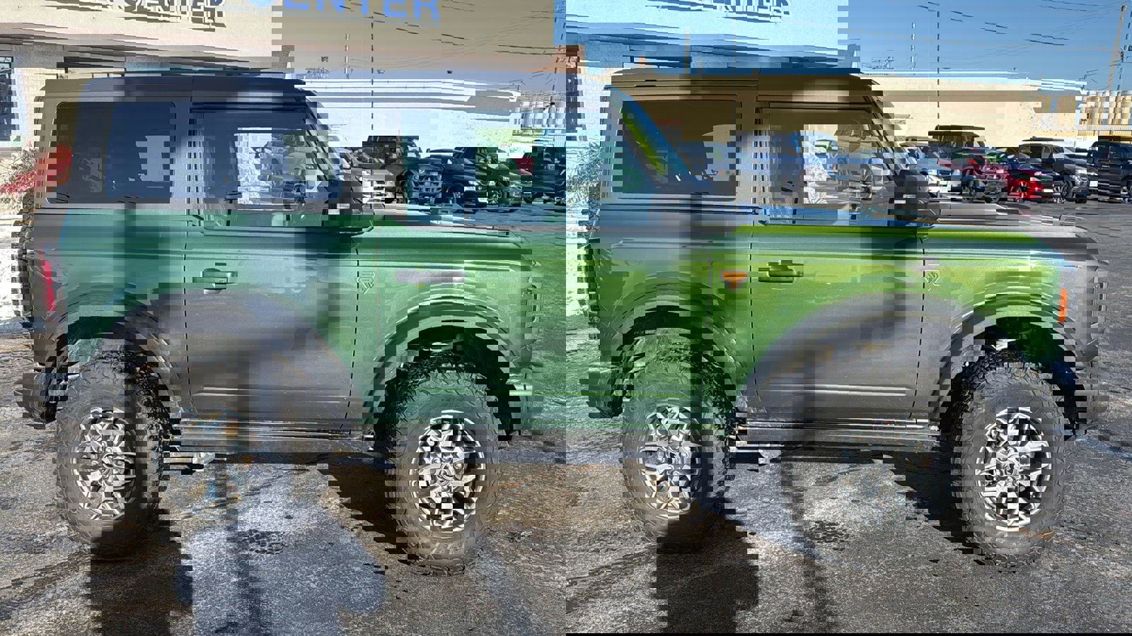 Used 2022 Ford Bronco Badlands image 7