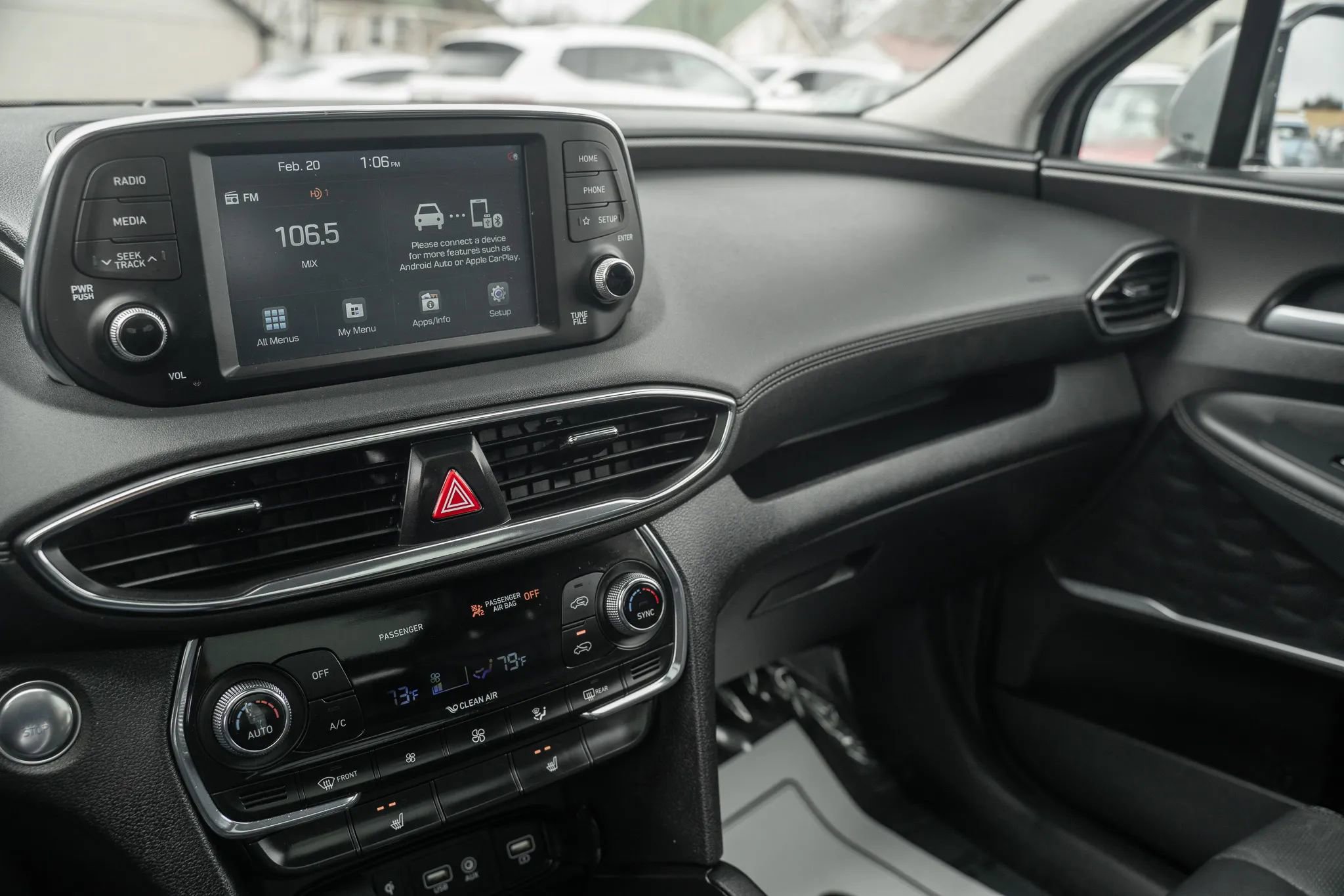 Used 2020 Hyundai Santa Fe SEL image 25