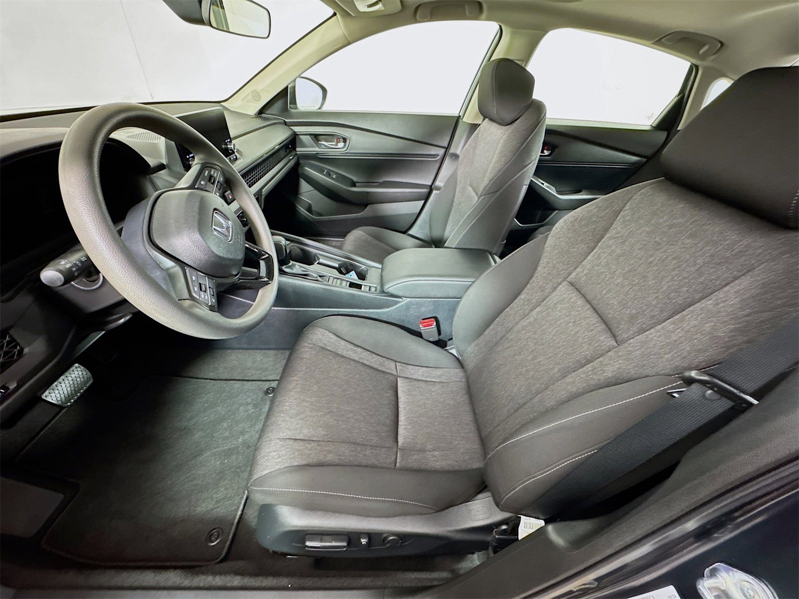 Used 2024 Honda Accord EX image 18