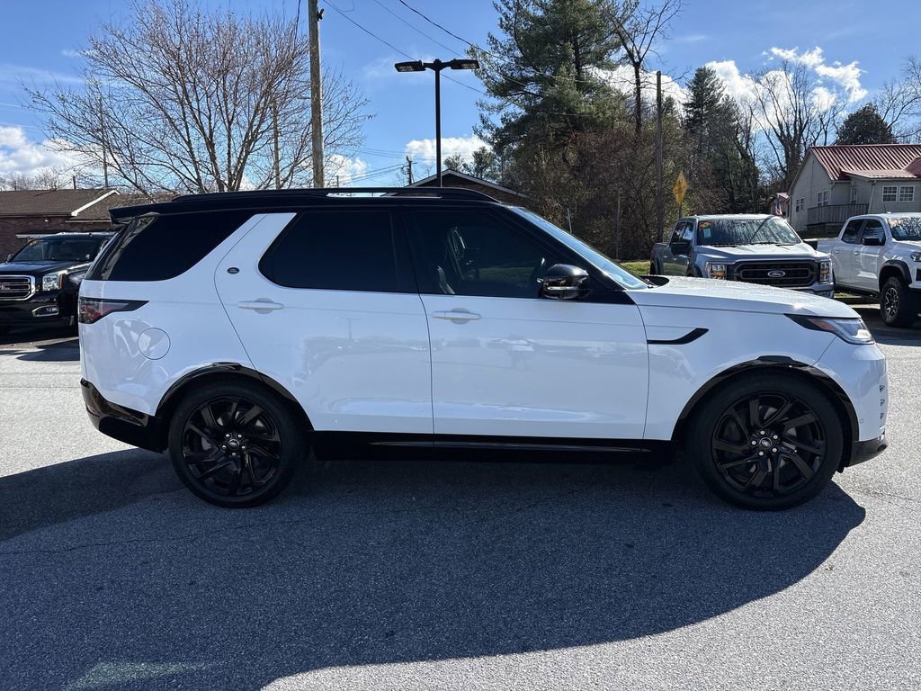 Used 2023 Land Rover Discovery S R-Dynamic image 10