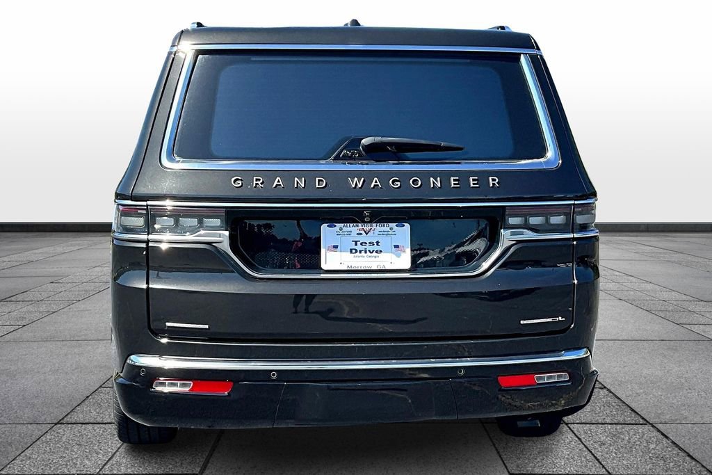 Used 2023 Jeep Grand Wagoneer L Series III image 4