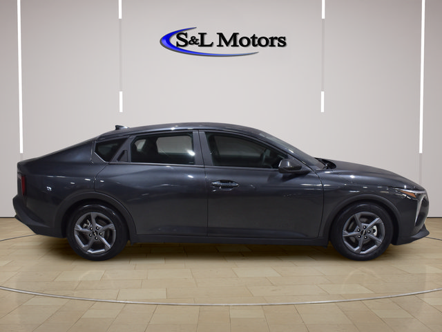 Used 2025 Kia K4 FWD image 9