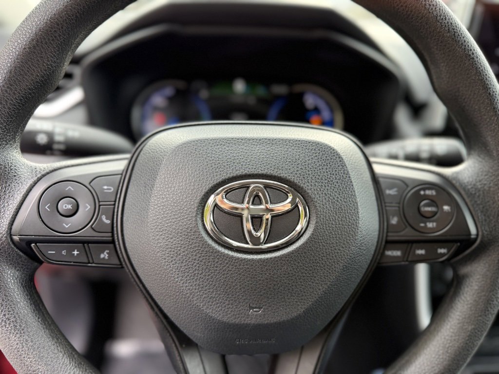 Certified 2025 Toyota RAV4 XLE image 34