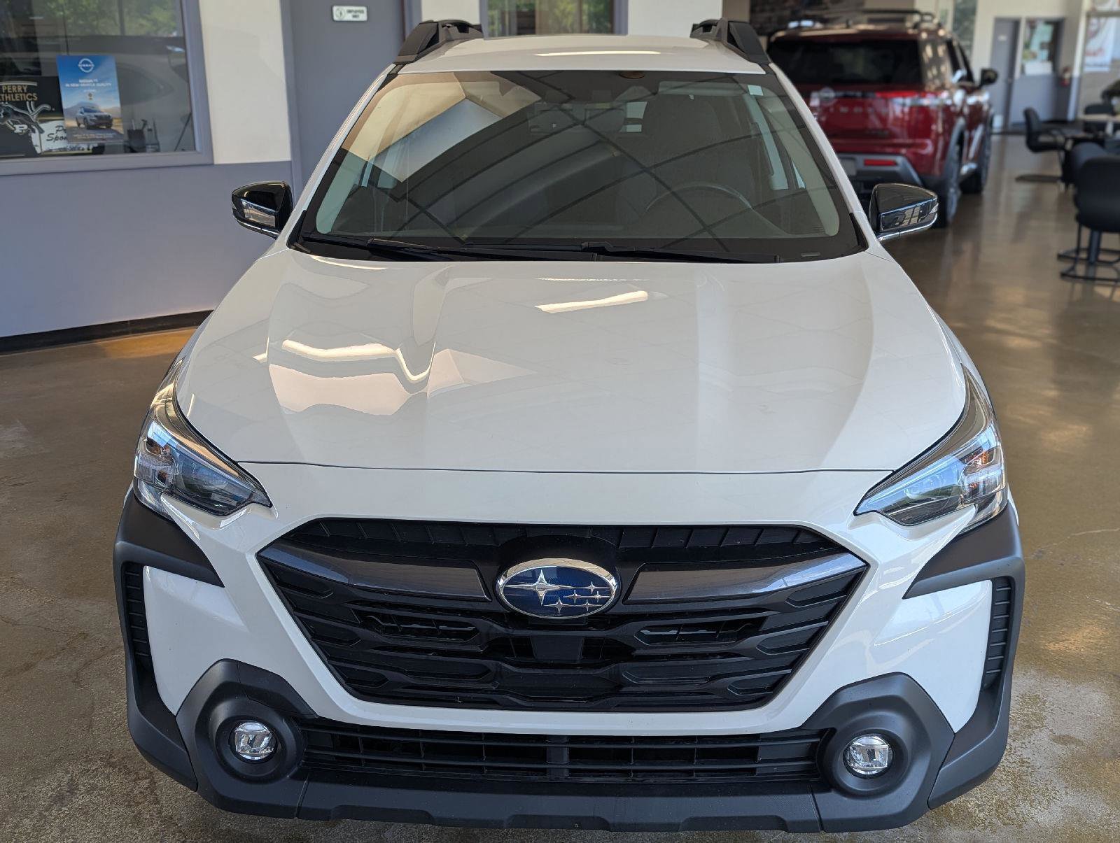 Used 2024 Subaru Outback Premium AWD/4WD image 7