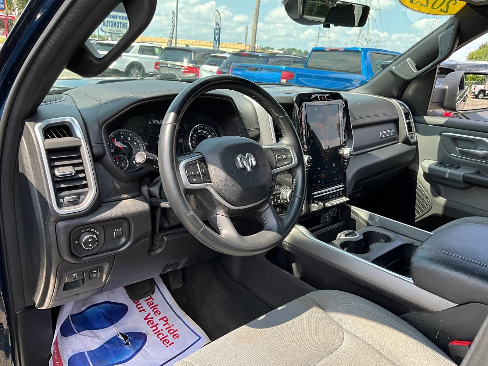 Used 2023 RAM 1500 Big Horn AWD/4WD image 15