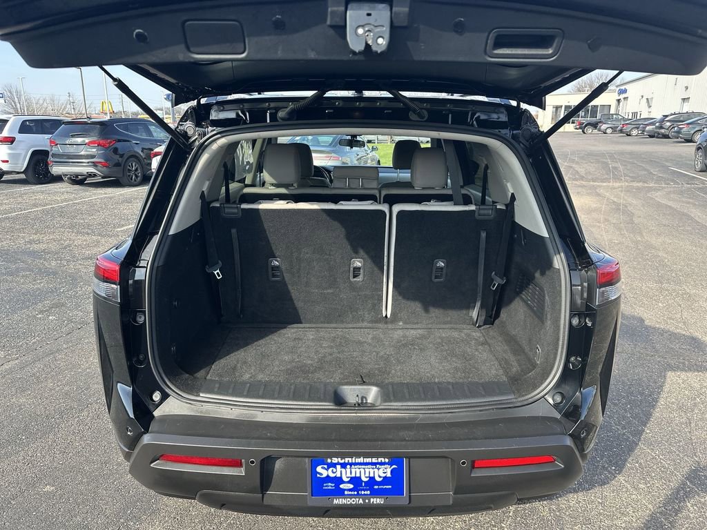 Used 2022 Nissan Pathfinder SV AWD/4WD image 18
