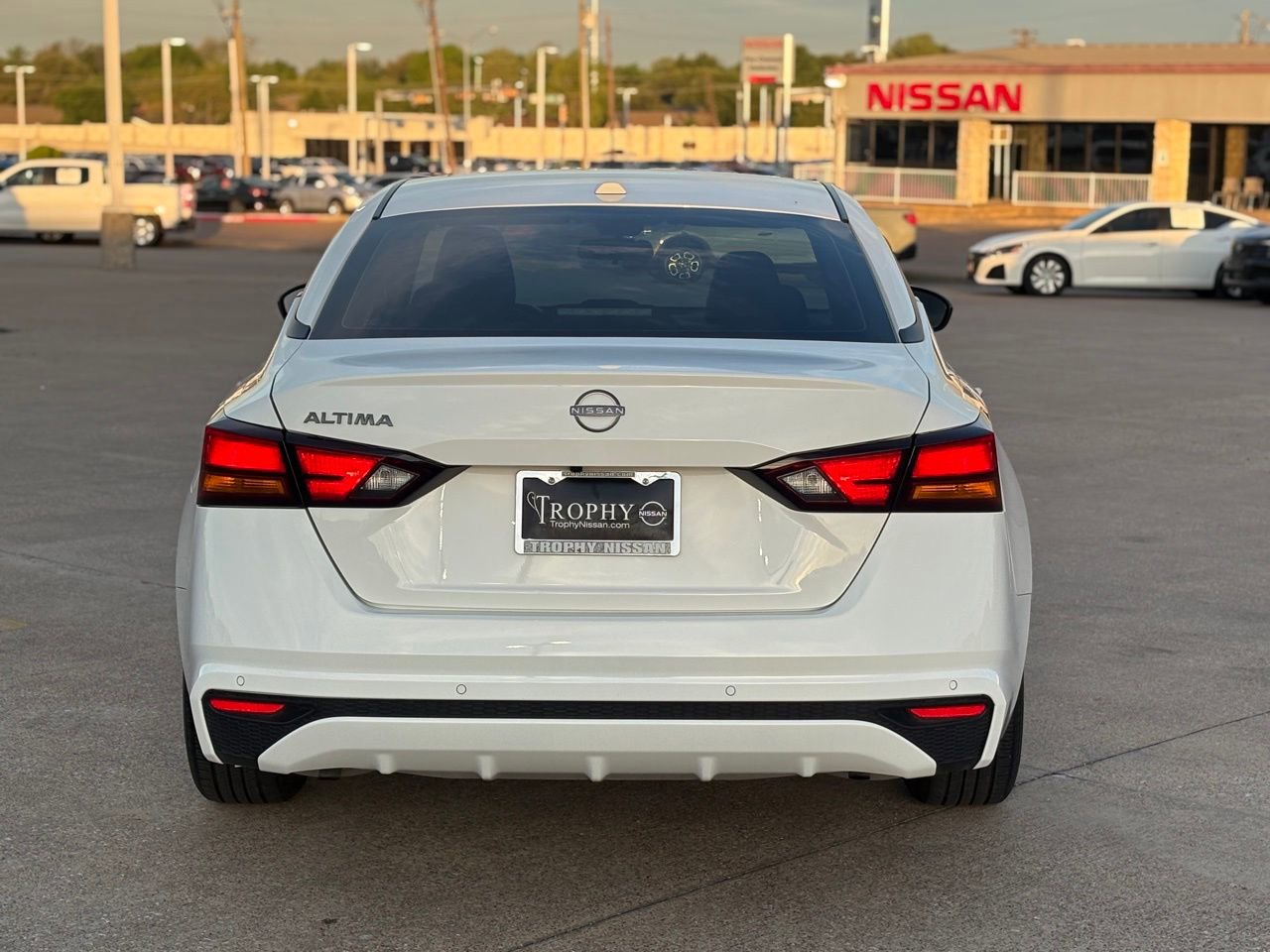 Used 2025 Nissan Altima 2.5 S image 7