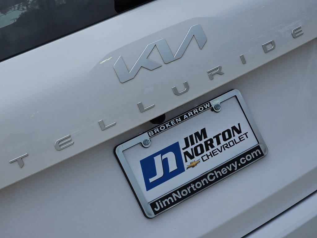 Used 2024 Kia Telluride SX AWD/4WD image 11
