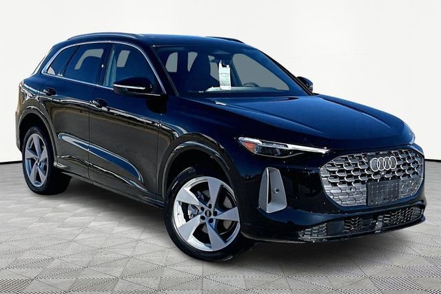 New 2025 Audi Q5 Premium Plus image 2