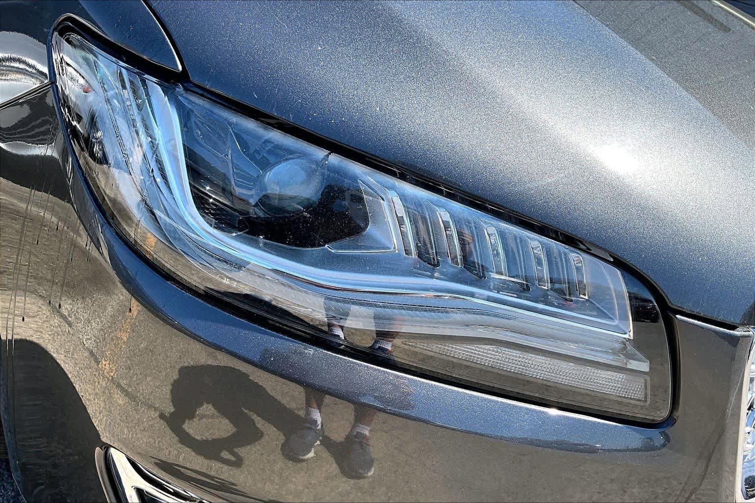 Used 2017 Lincoln MKZ Reserve image 27