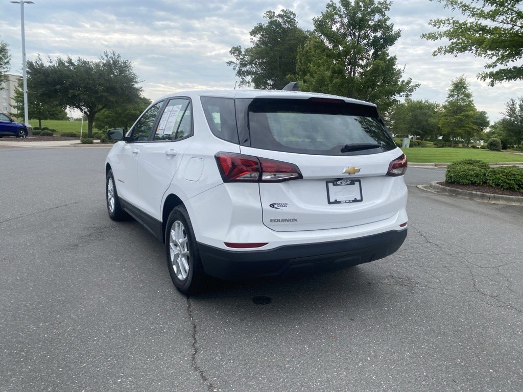 Used 2024 Chevrolet Equinox LS FWD image 7