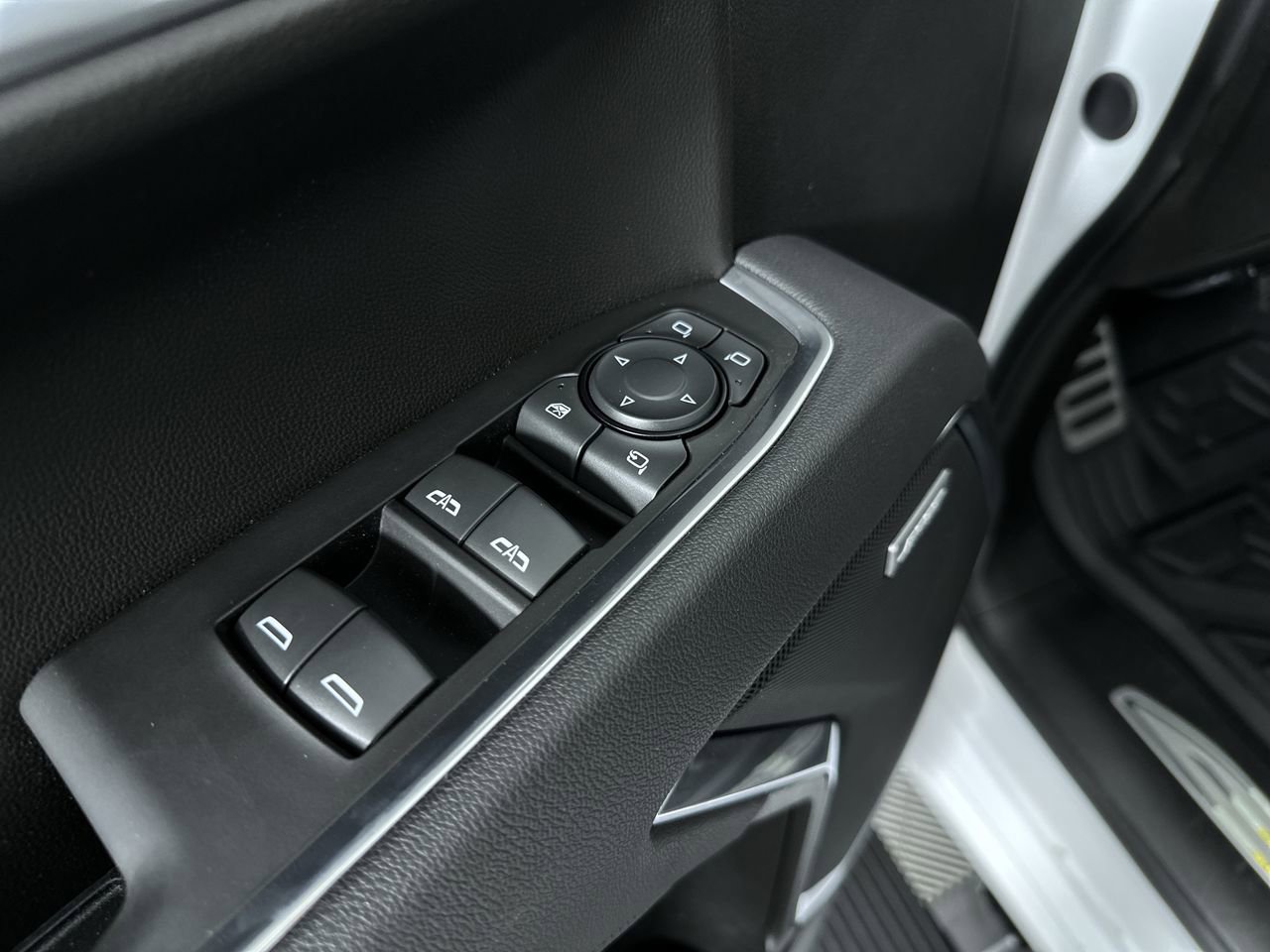 New 2025 Chevrolet Silverado 1500 LTZ AWD/4WD image 86