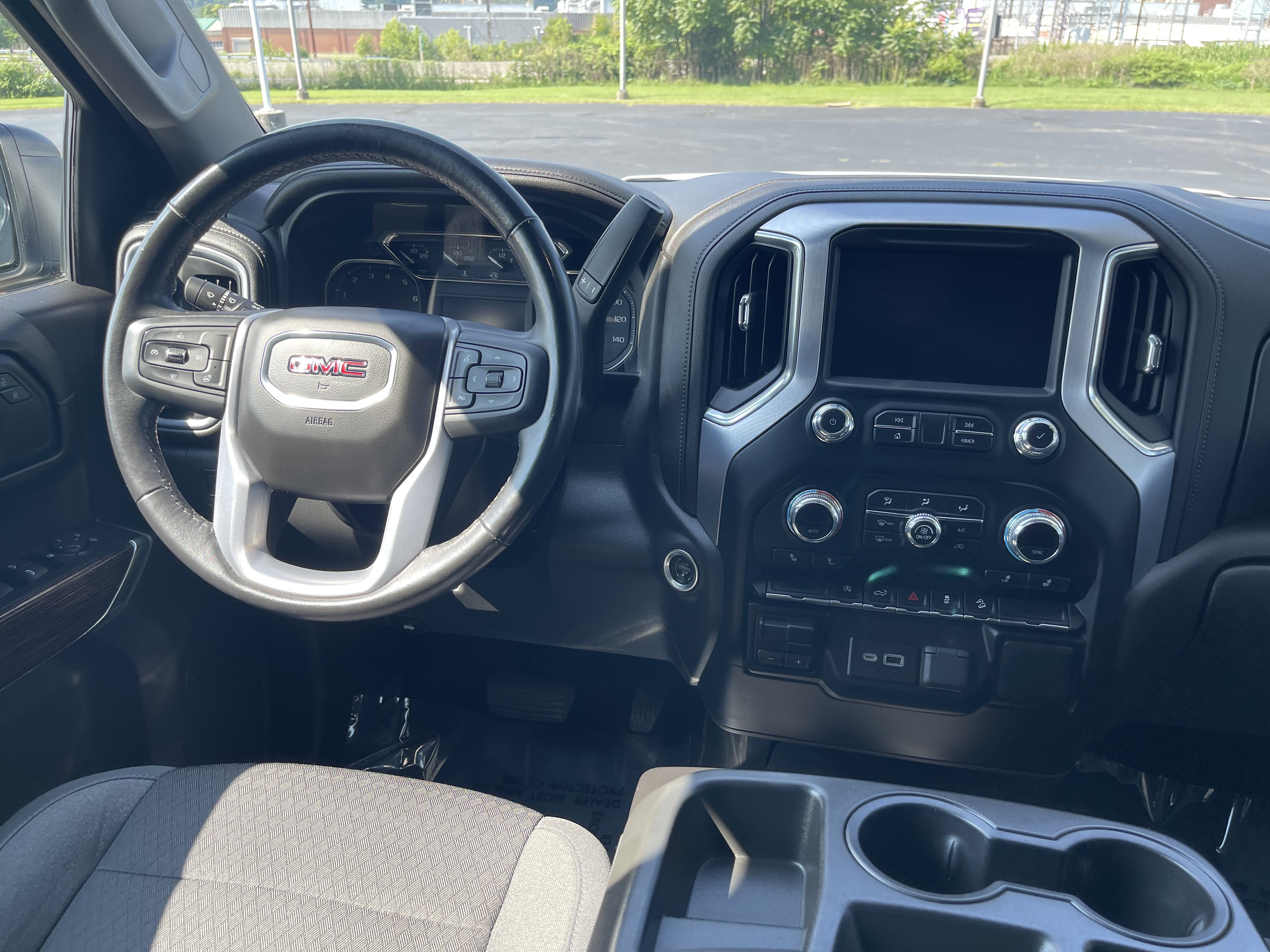 Used 2021 GMC Sierra 1500 Elevation w/ X31 Off-Road Package AWD/4WD image 19
