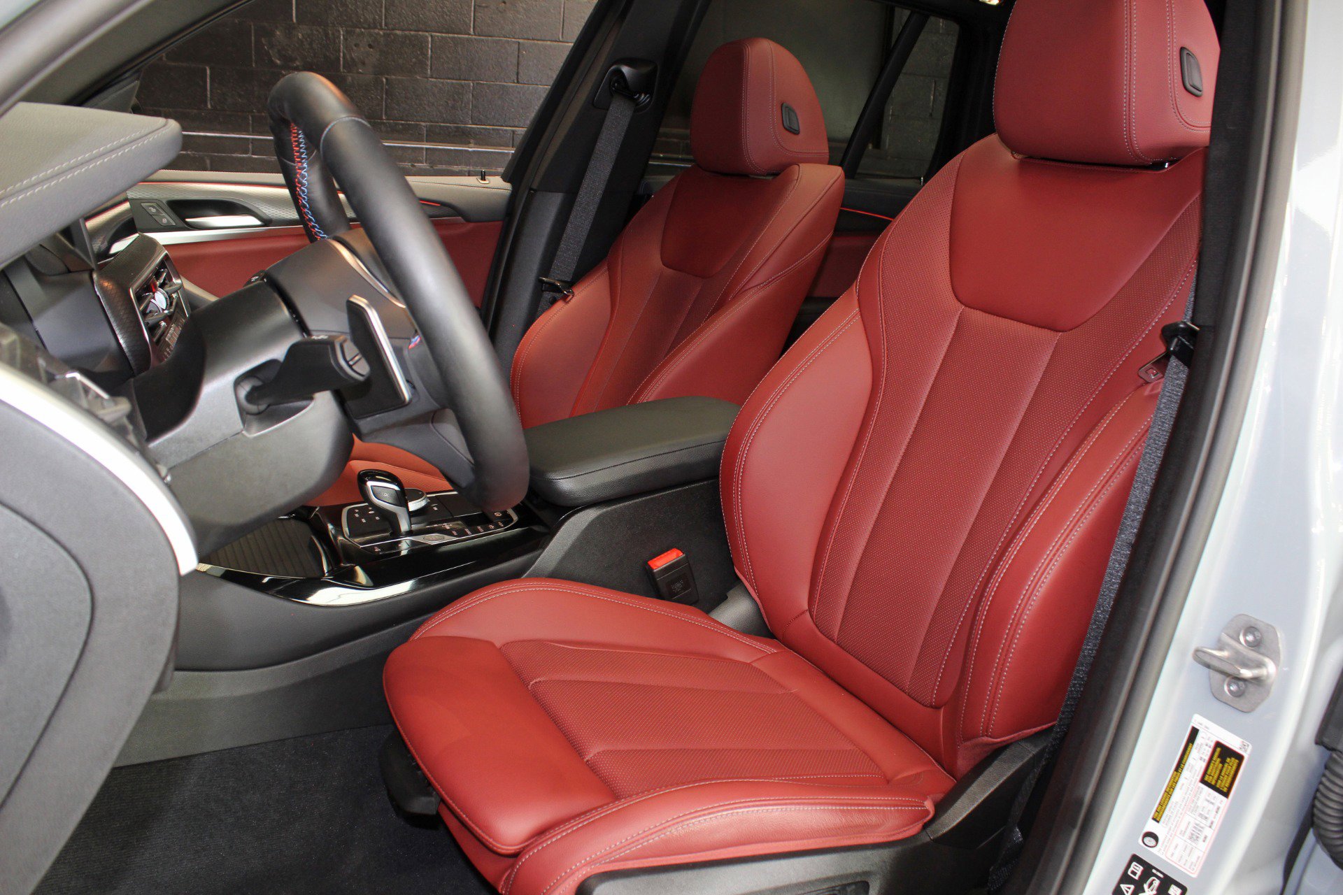Used 2024 BMW X3 M40i w/ Premium Package image 34