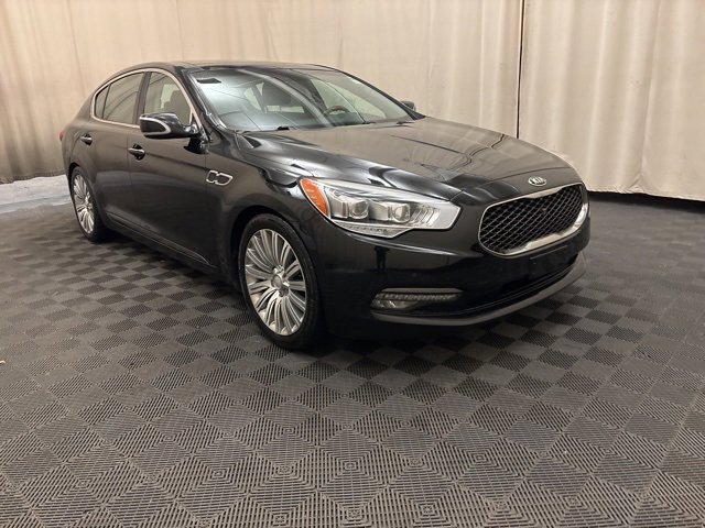Used 2015 Kia K900 Premium w/ Interior Highline Package image 3