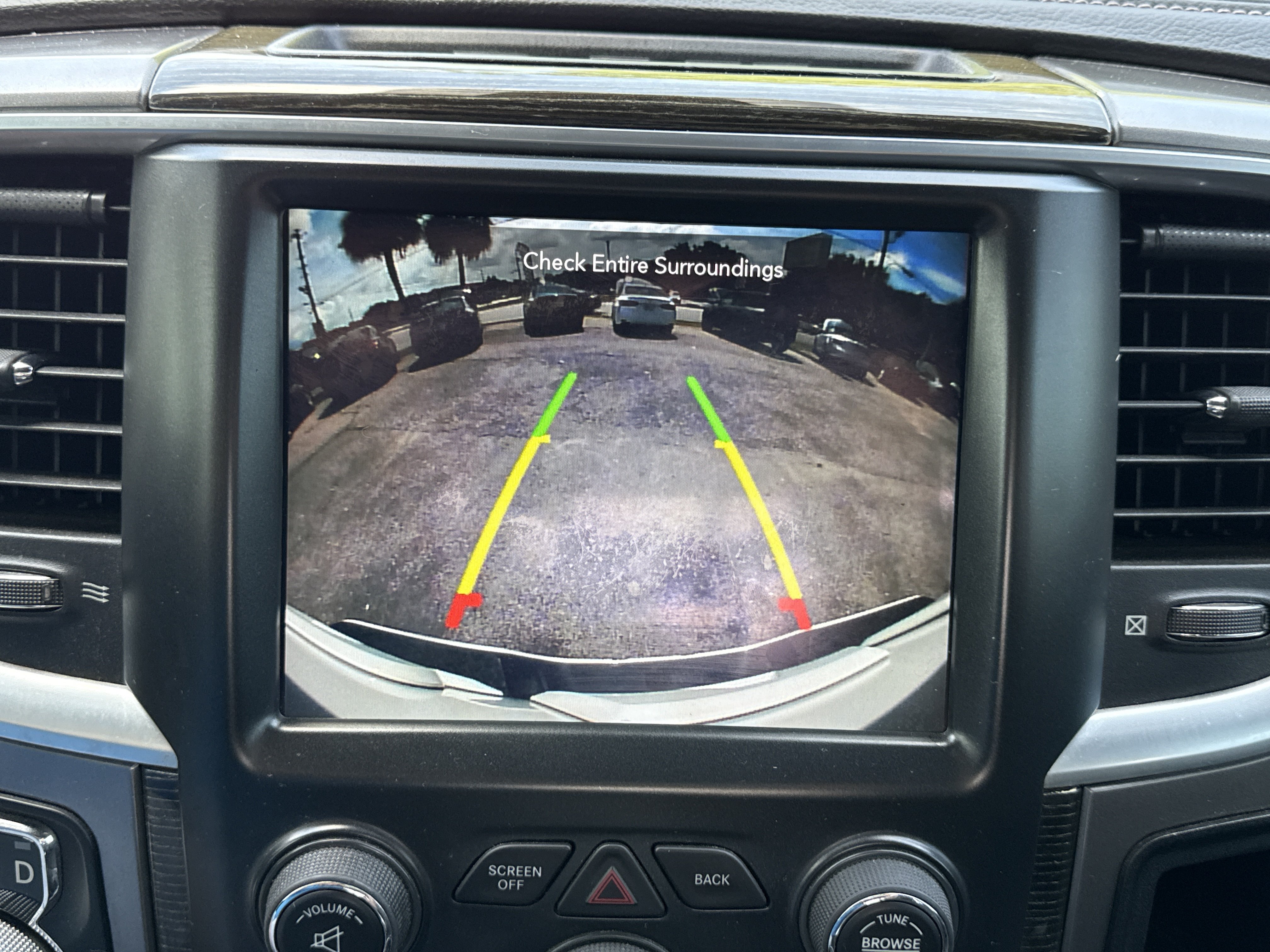 Used 2018 RAM 1500 Limited AWD/4WD image 17