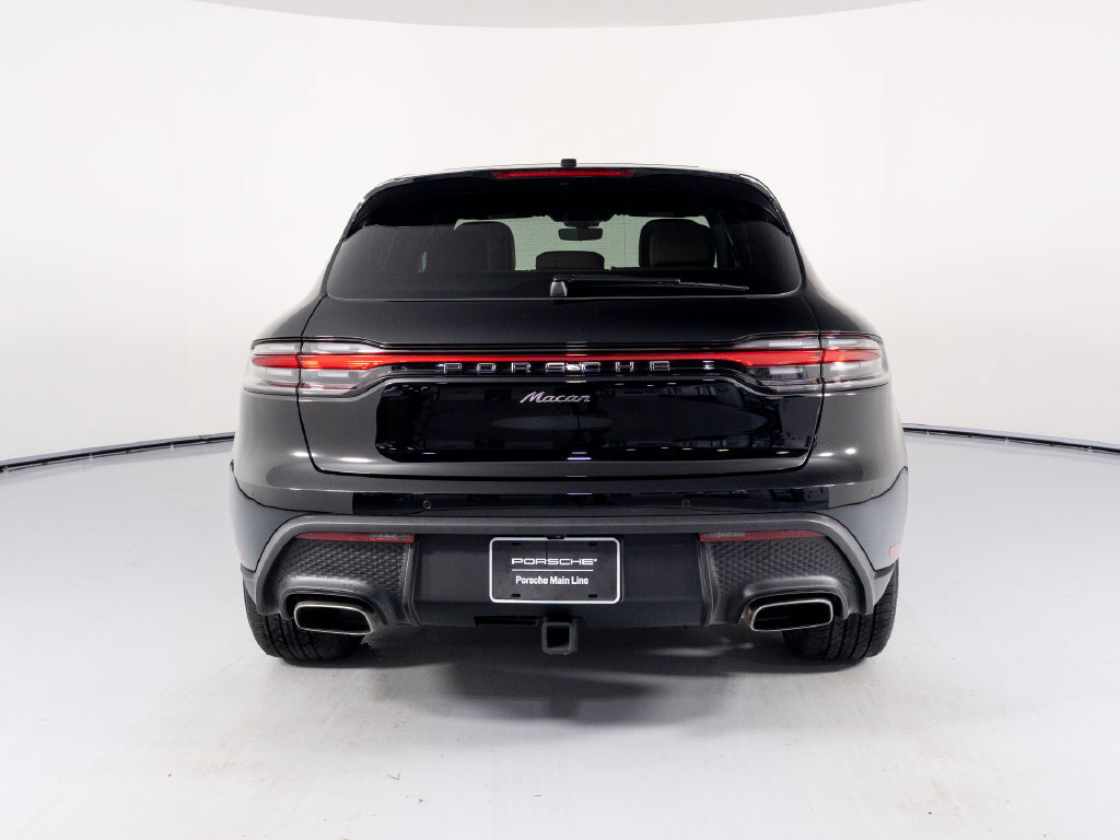 Certified 2026 Porsche Macan AWD/4WD image 10