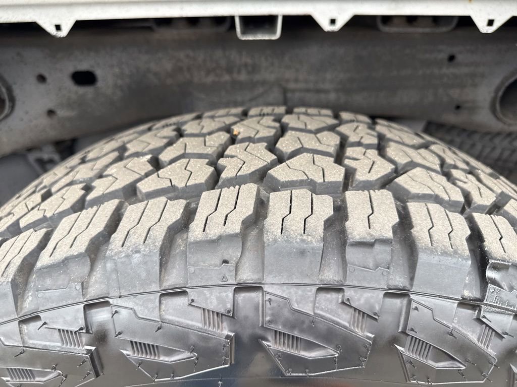 Used 2022 Chevrolet Silverado 2500 Custom w/ Custom Value Package image 32