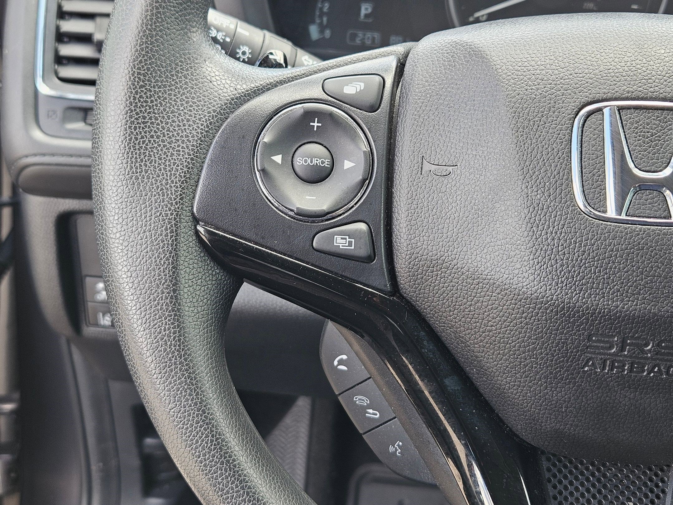 Used 2021 Honda HR-V EX image 17
